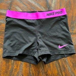 Nike pro black purple